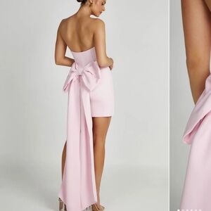 ISO Meshki Meredith dress in blush Sz xs